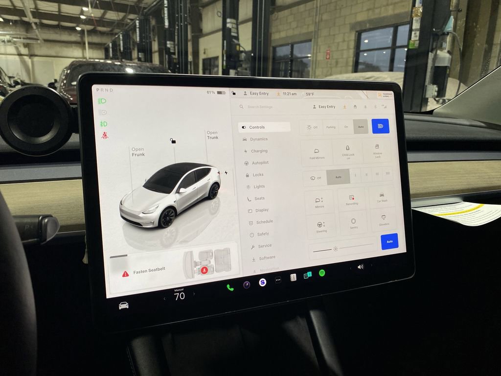 Used 2023 Tesla Model Y Long Range image 7