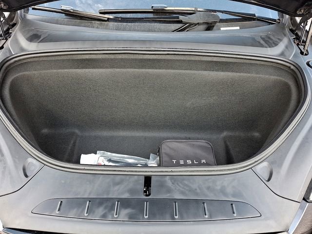 Used 2023 Tesla Model X image 29