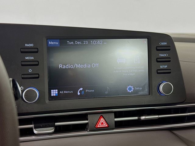 Used 2023 Hyundai Elantra SEL image 14