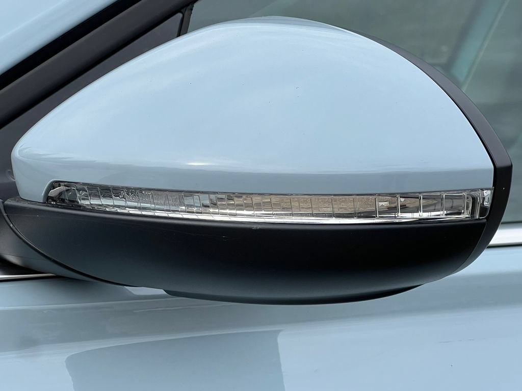 Used 2026 Volkswagen Jetta SEL FWD image 39