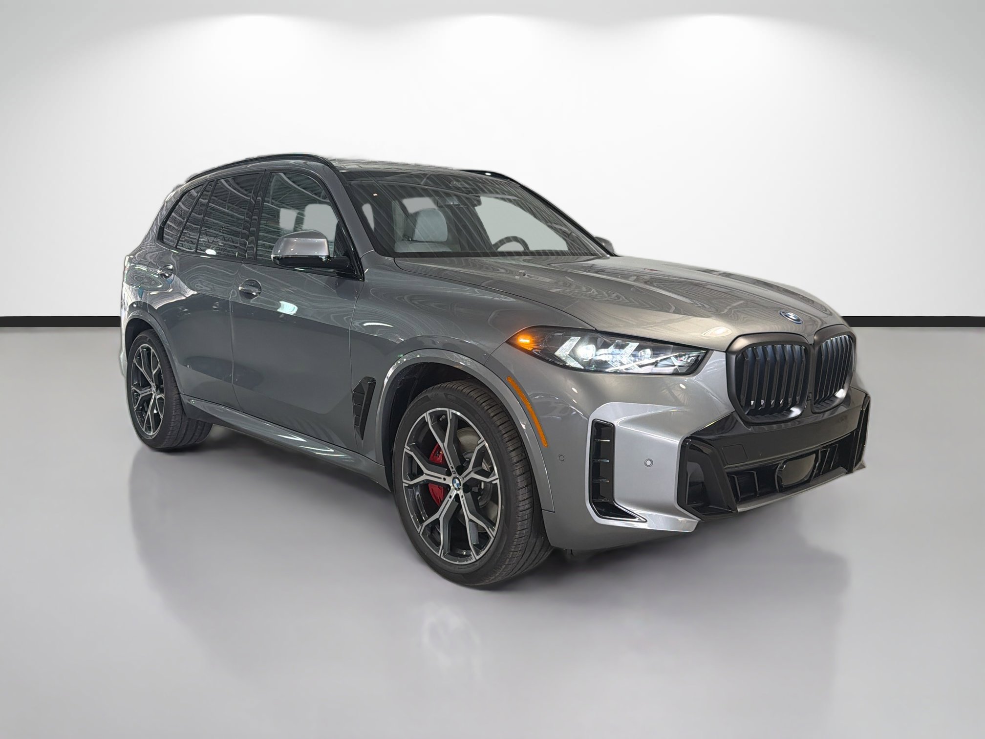 New 2026 BMW X5 xDrive50e w/ M Sport Package