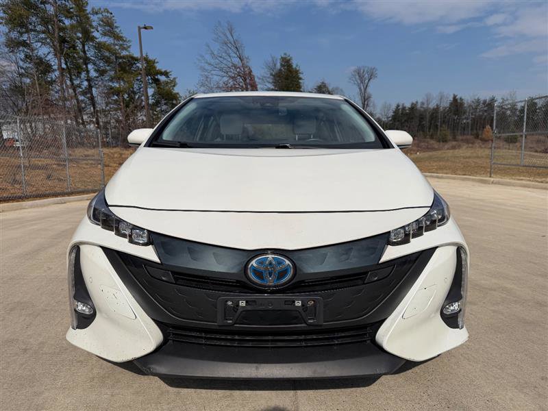 Used 2017 Toyota Prius Prime Advanced image 9