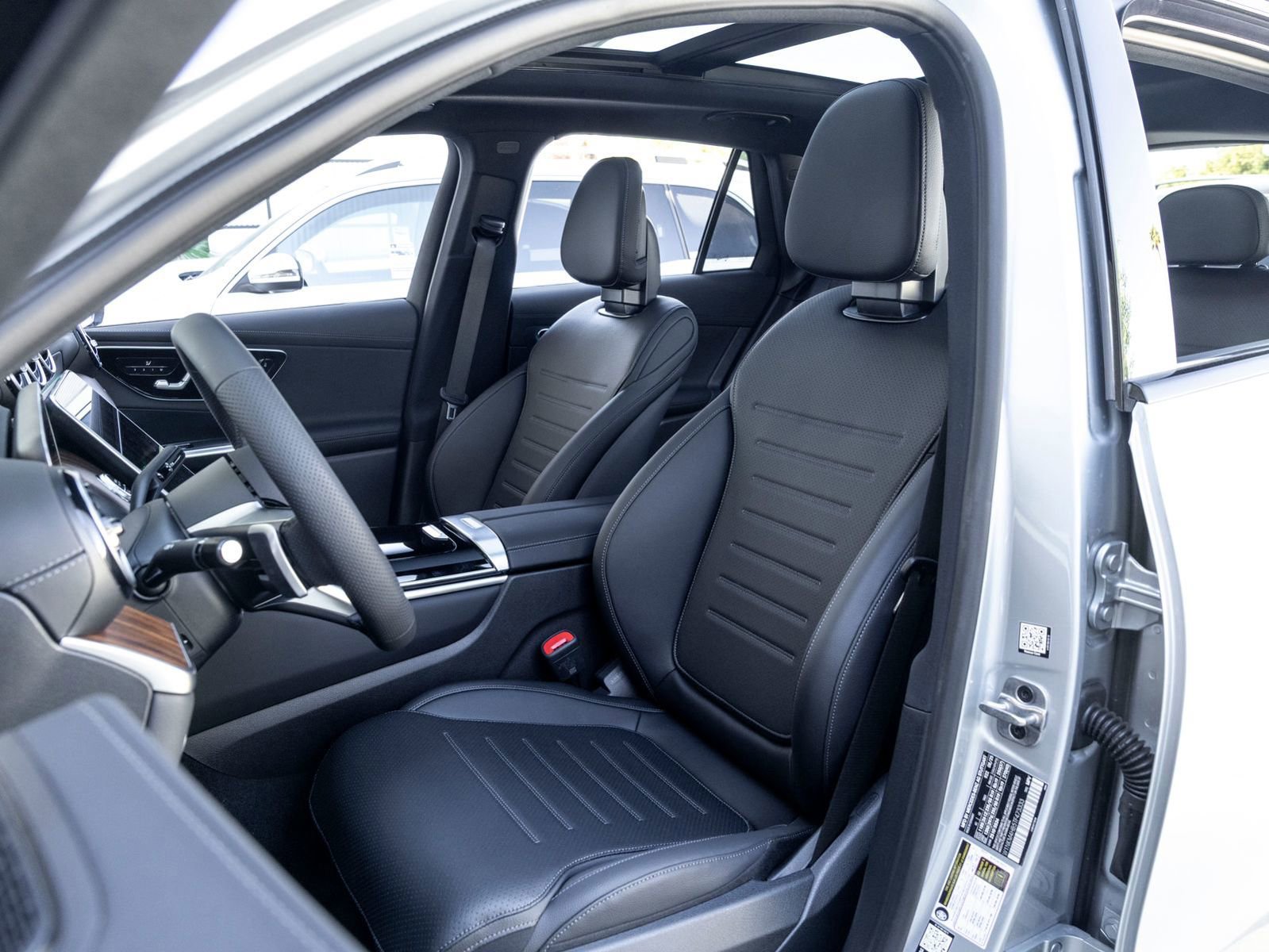 New 2026 Mercedes-Benz GLC 300 4MATIC image 13