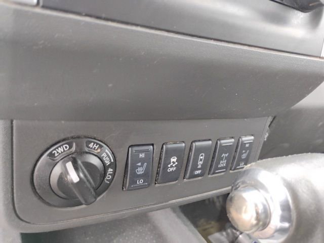 Used 2019 Nissan Frontier PRO-4X w/ Pro-4x Luxury Package image 11