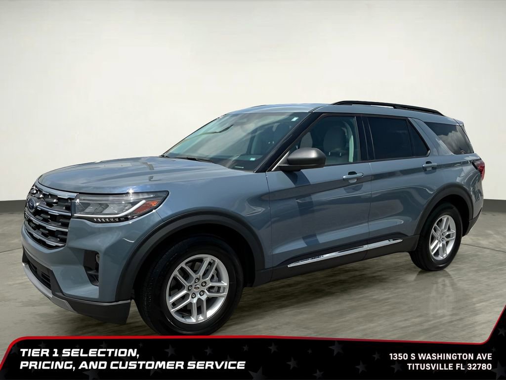Used 2025 Ford Explorer Active w/ Active Comfort Package RWD image 2