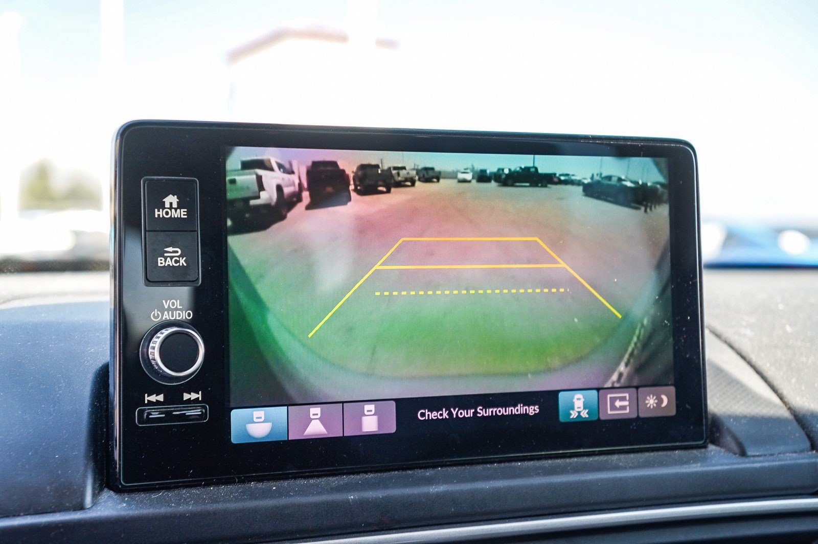 Used 2024 Honda Pilot Touring image 25