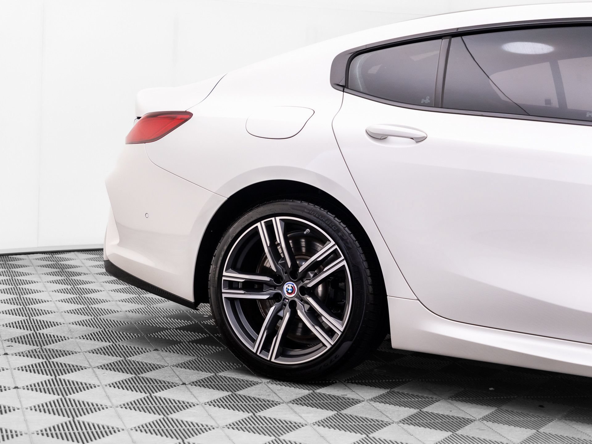 Certified 2025 BMW 840i xDrive AWD/4WD image 32