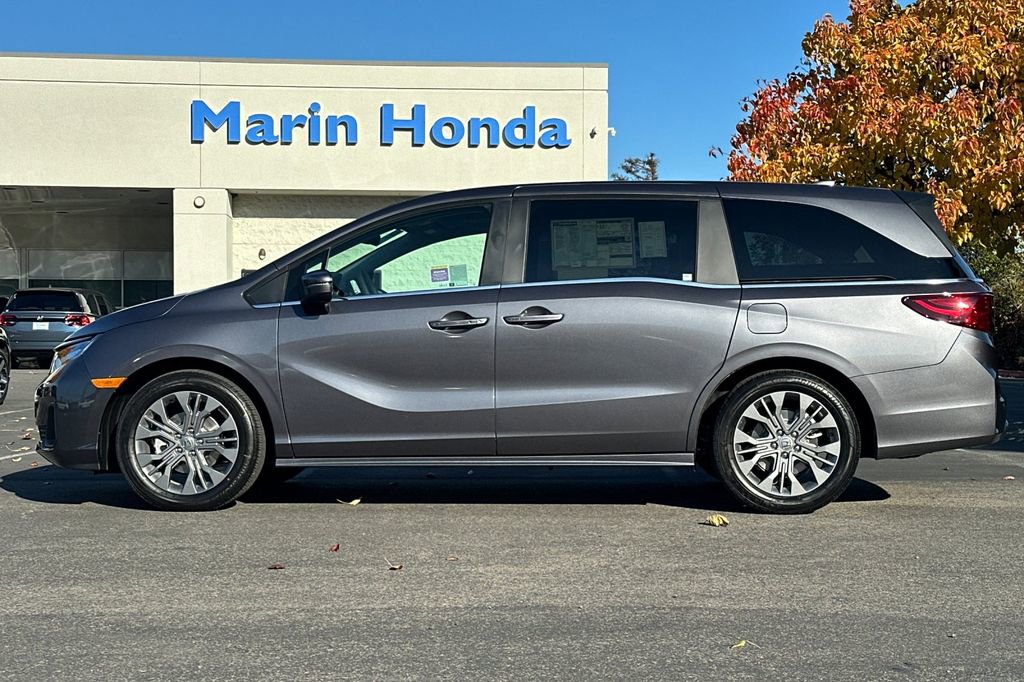 New 2026 Honda Odyssey Touring image 7
