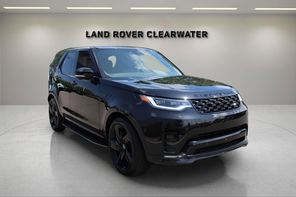 New 2025 Land Rover Discovery Dynamic SE image 6