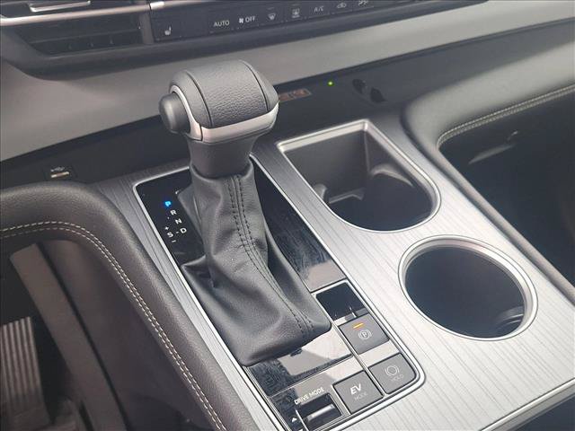 Certified 2025 Toyota Sienna XLE w/ XLE Plus Package FWD image 15