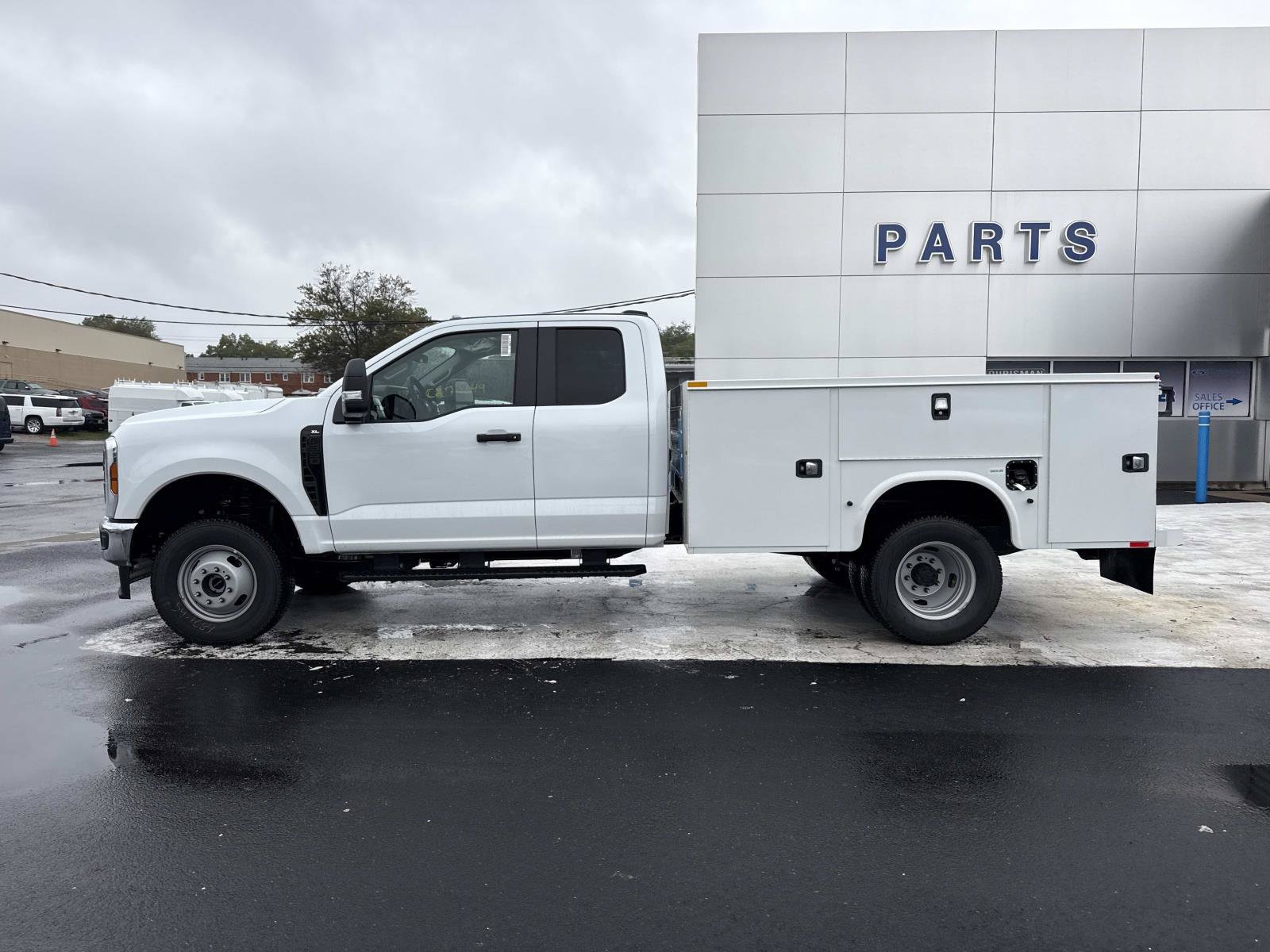 New 2027 Ford F350 XL w/ XL Chrome Package AWD/4WD image 6