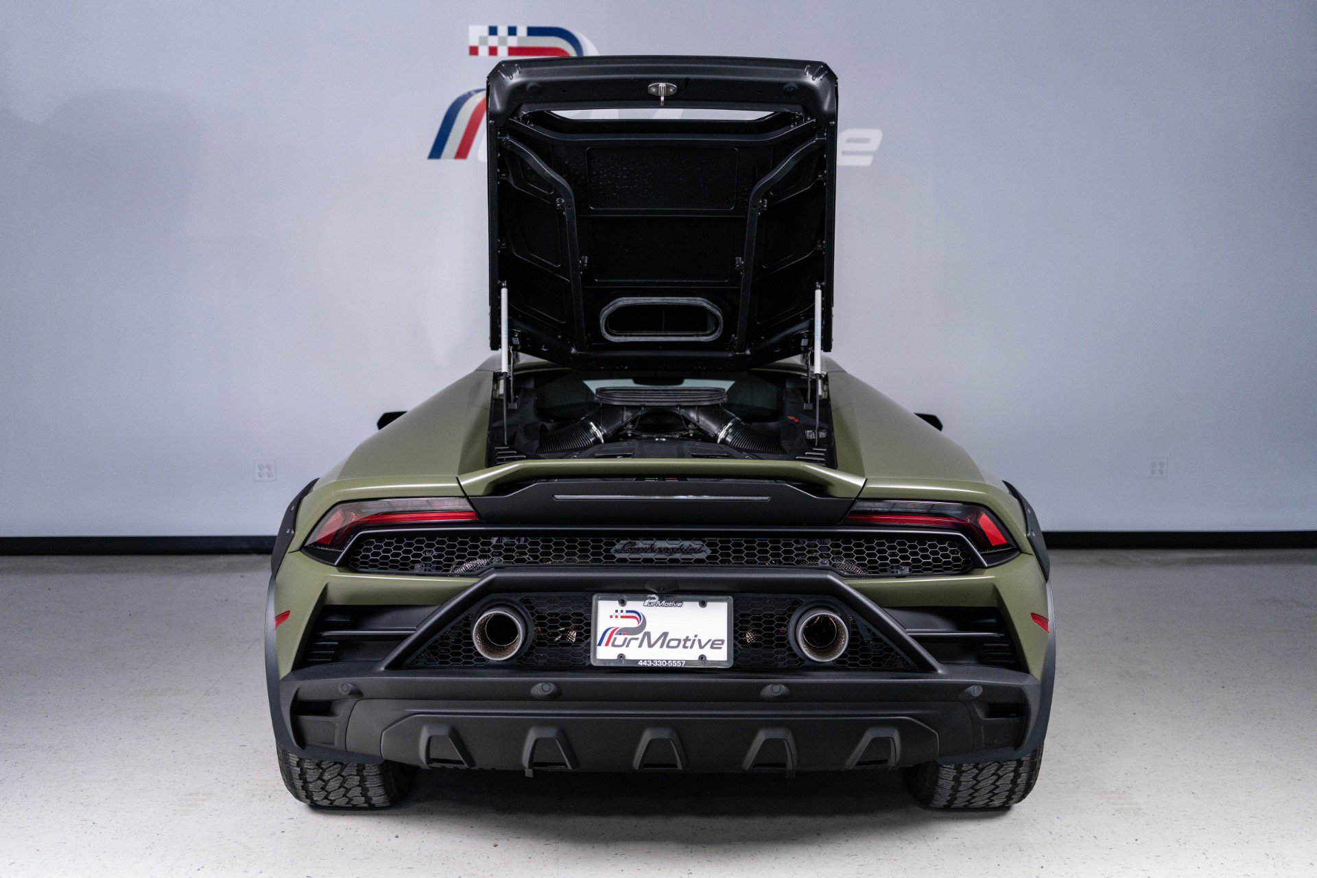 Used 2024 Lamborghini Huracan Sterrato AWD/4WD image 28