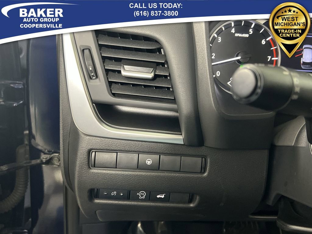 Used 2024 Nissan Rogue SV image 18