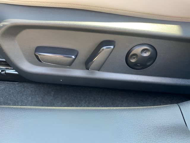 New 2026 Nissan Sentra SL w/ Floor Mat Package FWD image 19
