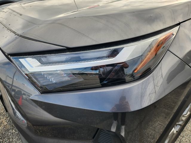 Used 2025 Toyota RAV4 XLE FWD image 5