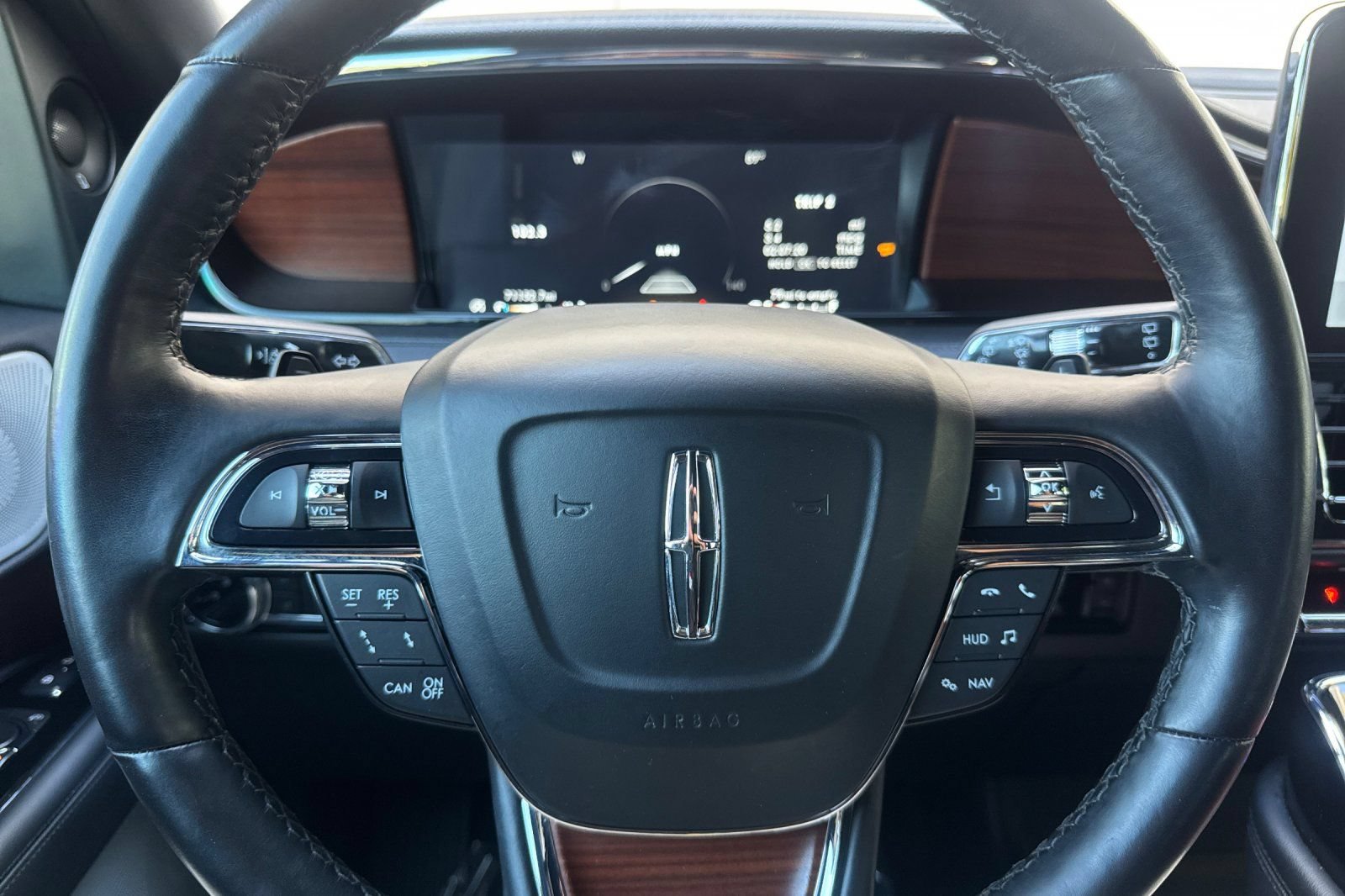Certified 2021 Lincoln Navigator Reserve AWD/4WD image 24