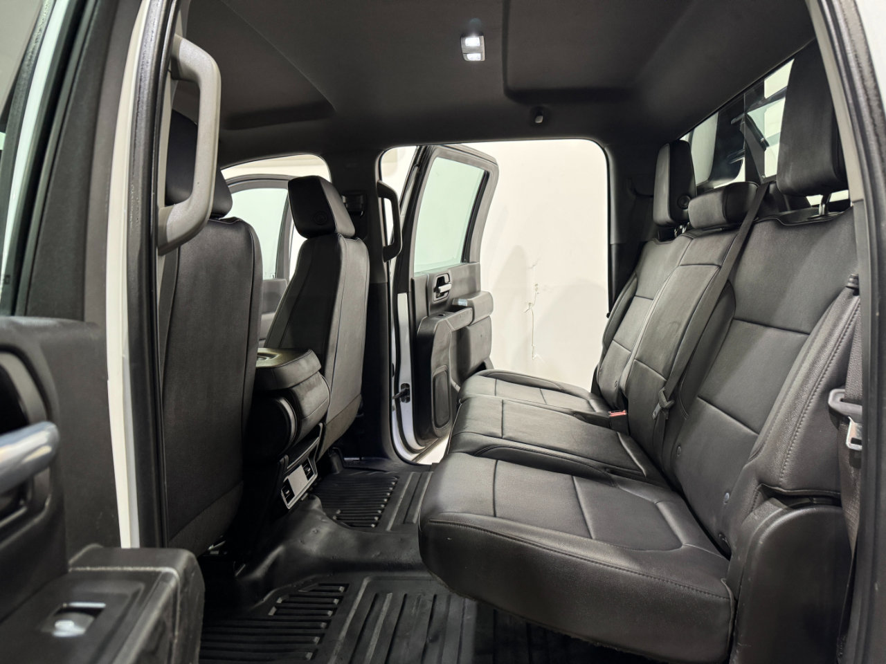 Used 2023 Chevrolet Silverado 3500 W/T w/ WT Fleet Convenience Package image 16