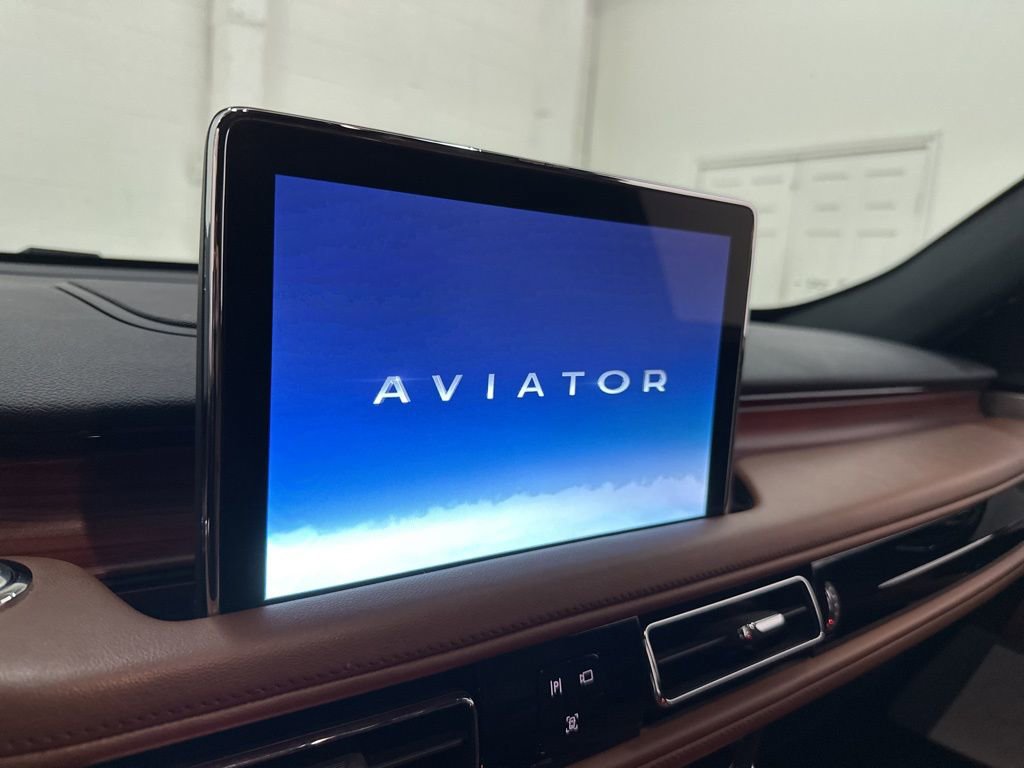Used 2022 Lincoln Aviator Reserve w/ Equipment Group 201A image 46