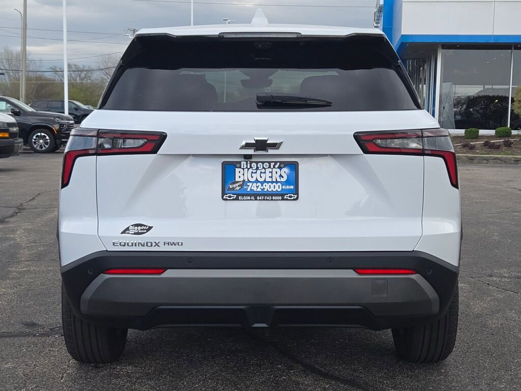 New 2026 Chevrolet Equinox LT w/ Safety and Technology Package AWD/4WD image 13