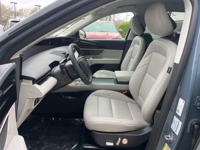 Used 2026 Lincoln Nautilus Premier image 23