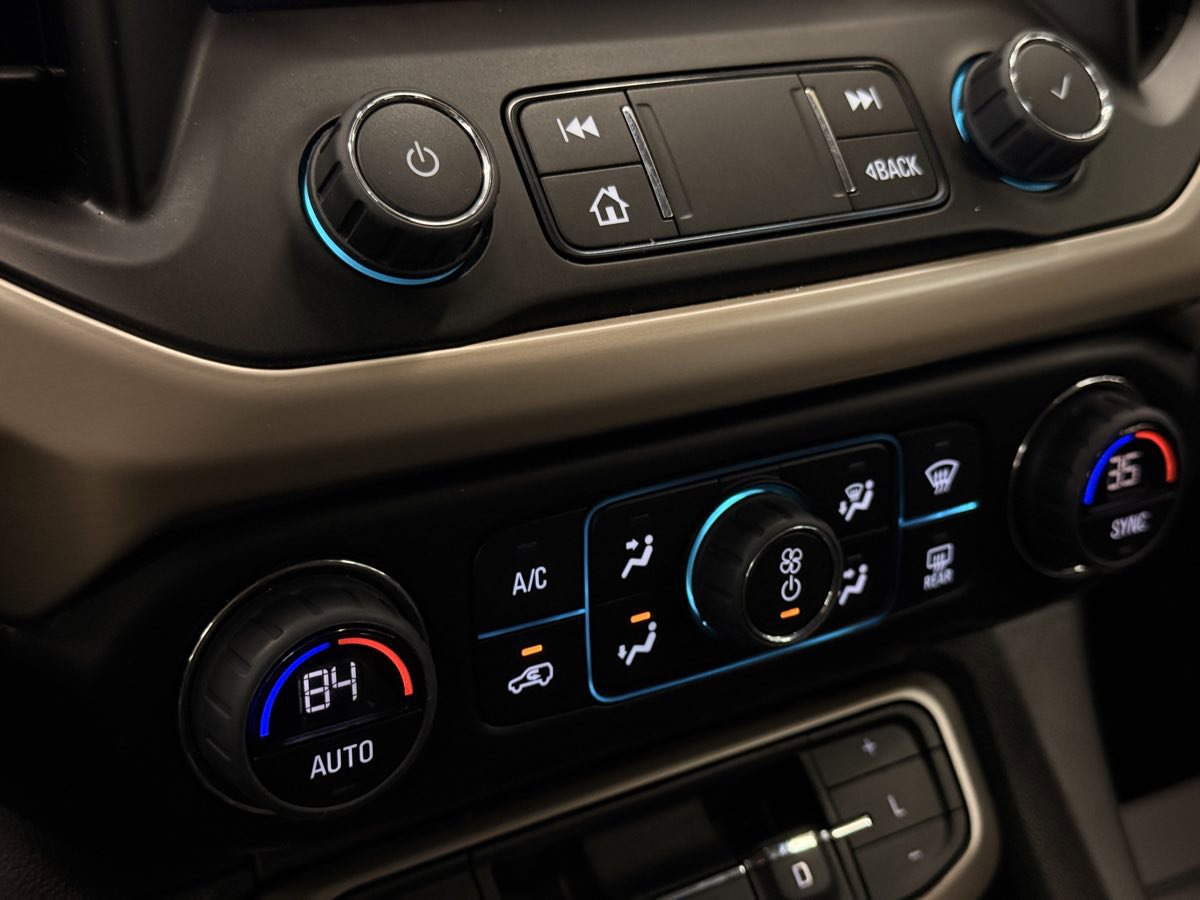 Used 2023 GMC Acadia Denali FWD image 54