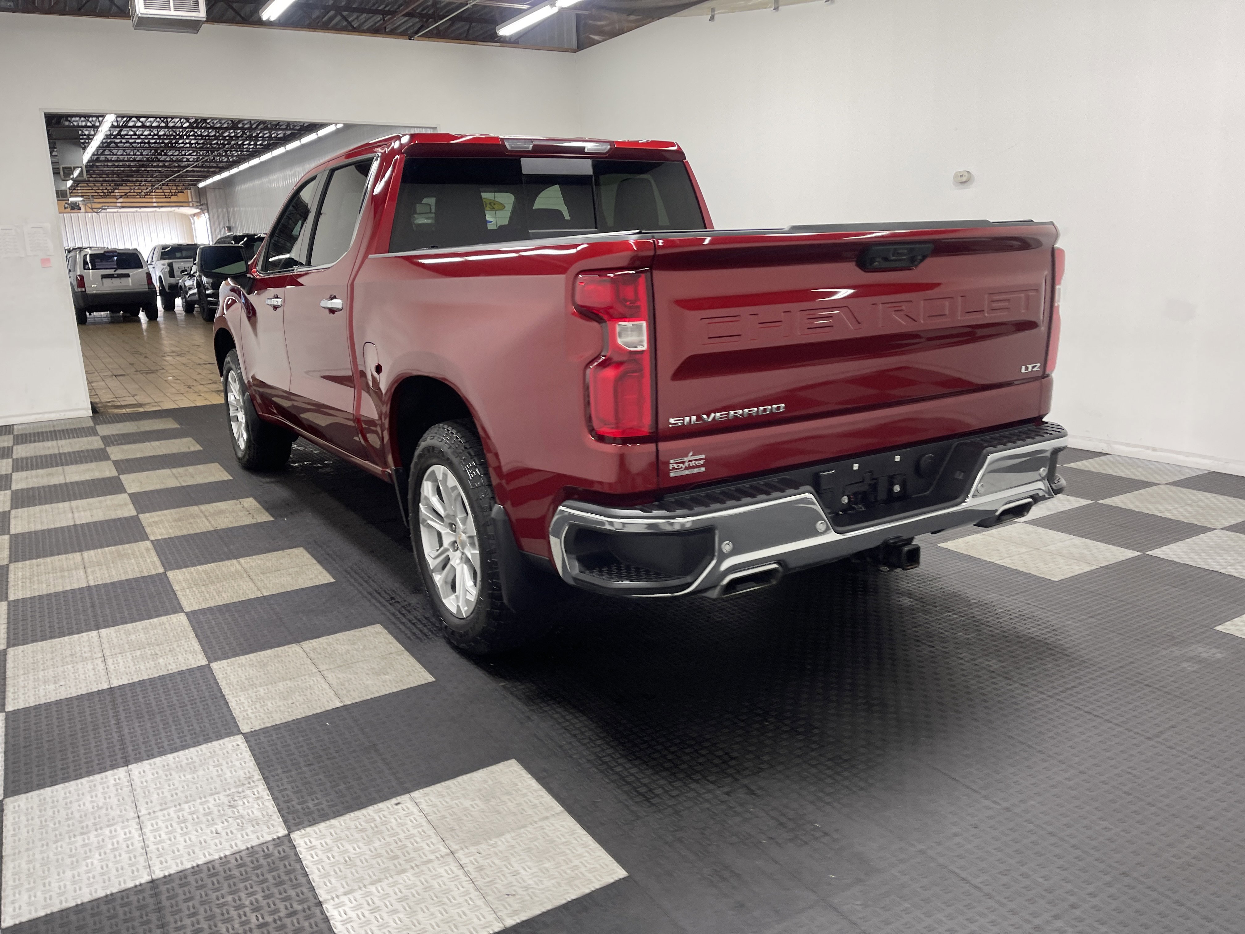 Used 2023 Chevrolet Silverado 1500 LTZ w/ LTZ Premium Package AWD/4WD image 2