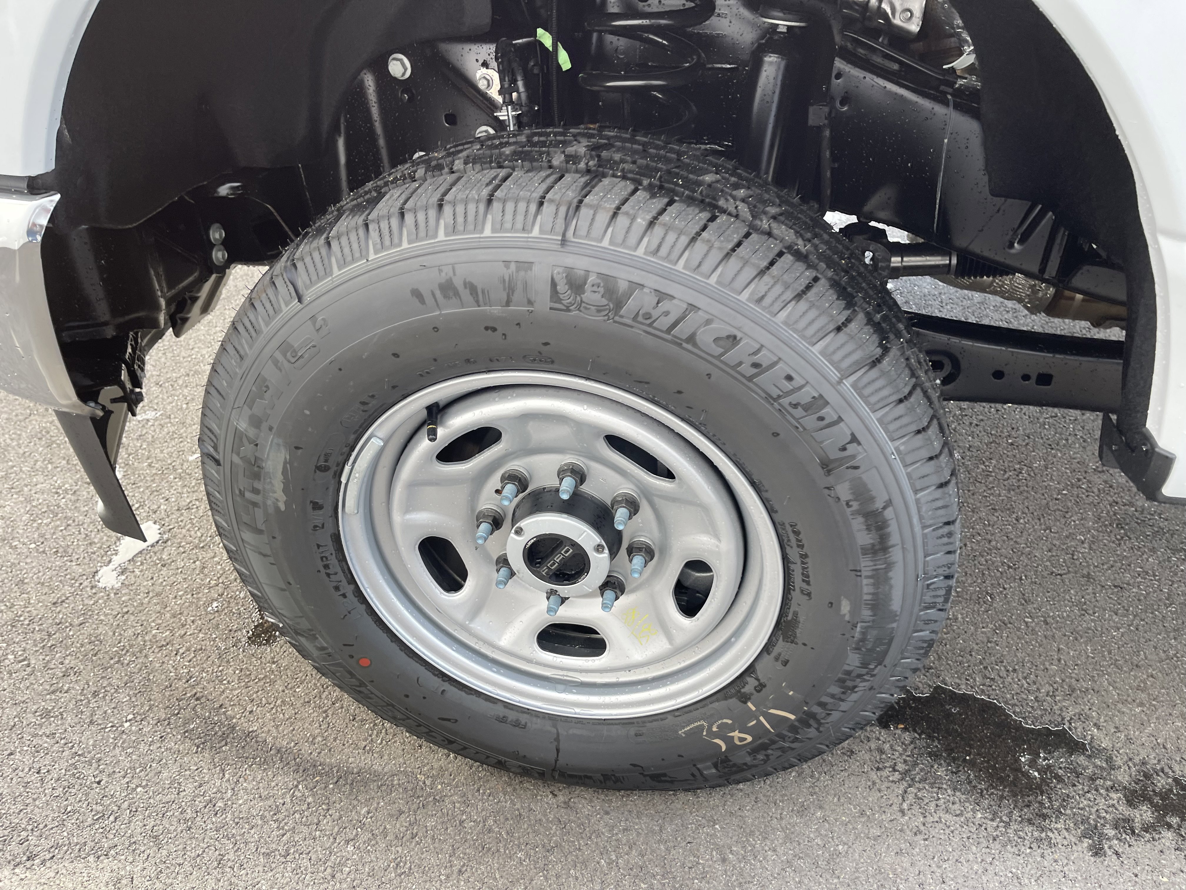 New 2026 Ford F250 XL w/ XL Chrome Package image 41