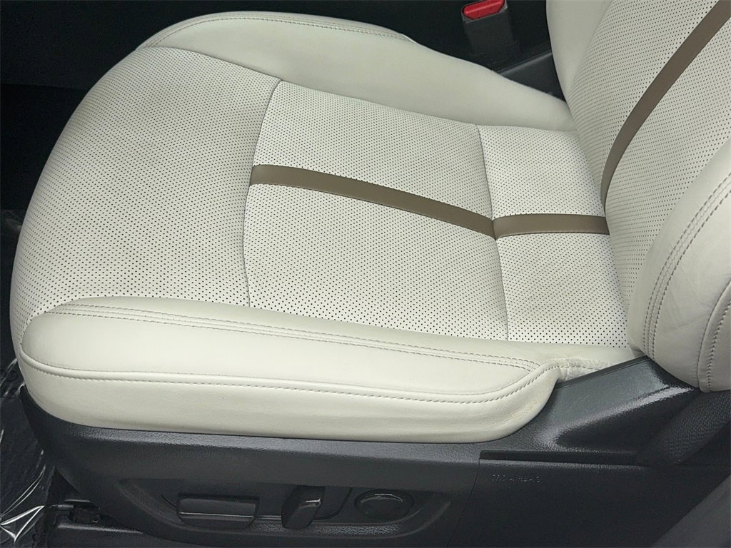 Used 2024 MAZDA CX-90 3.3 Turbo w/ Premium Plus Pkg image 35