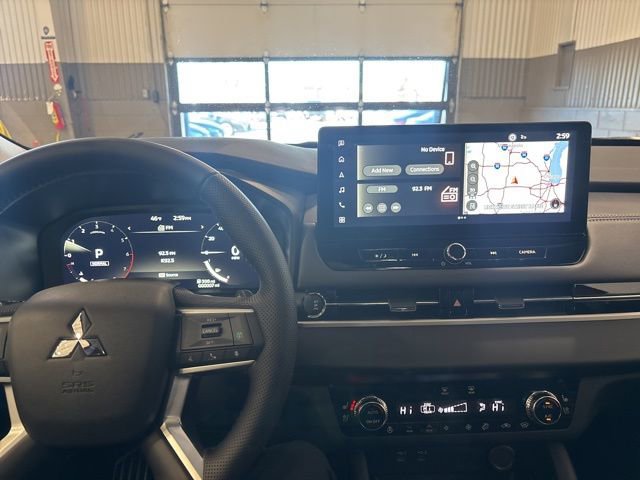 New 2026 Mitsubishi Outlander SEL image 25