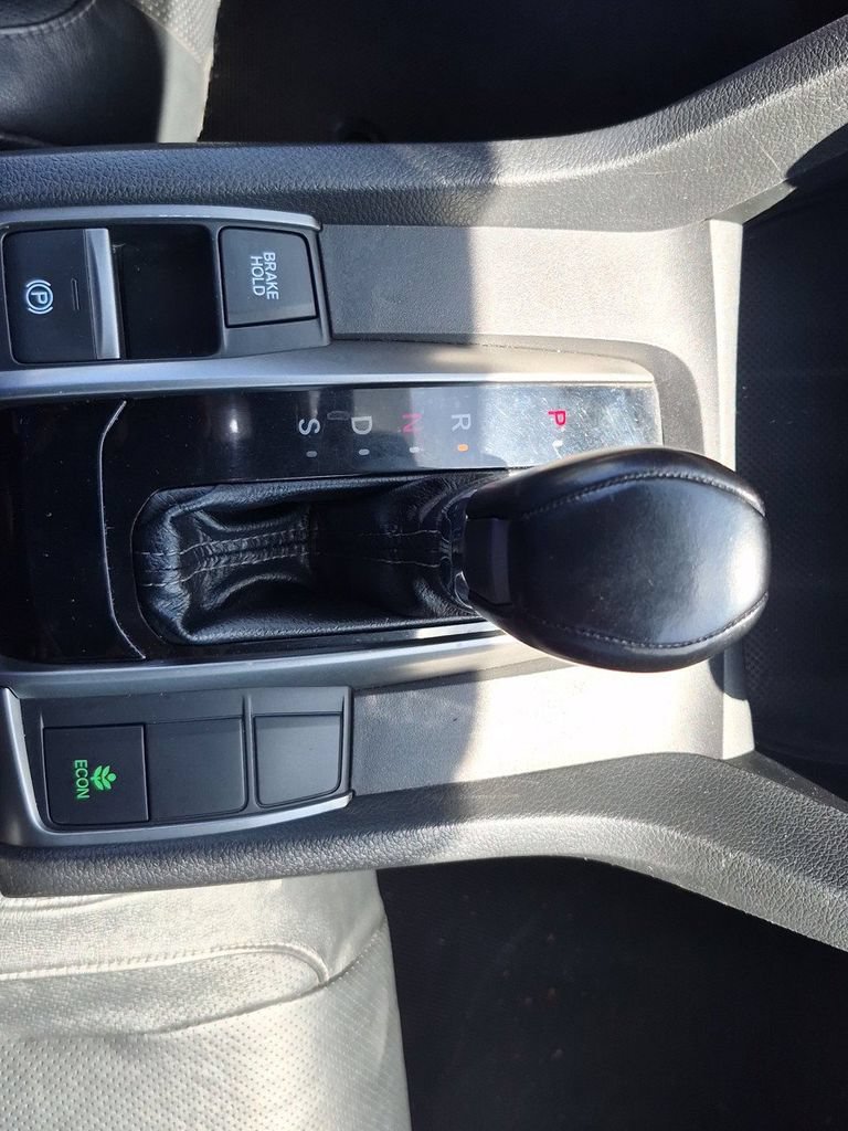 Used 2019 Honda Civic Sport Touring image 26