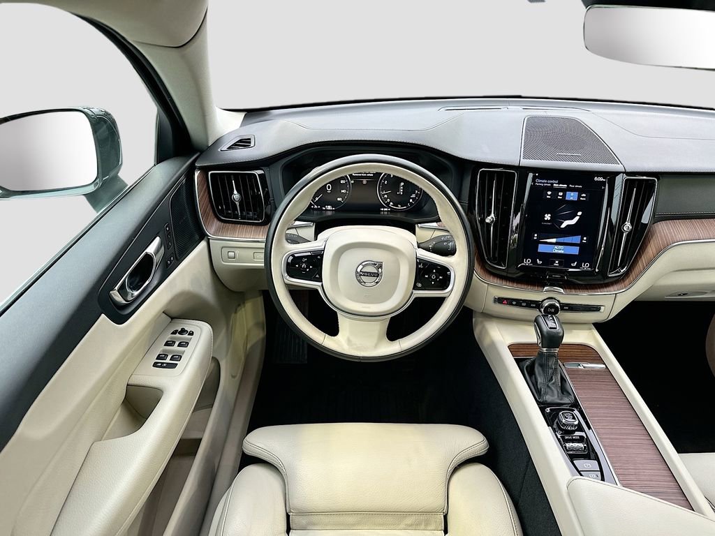 Used 2020 Volvo XC60 T5 Inscription w/ Protection Package Premier FWD image 24