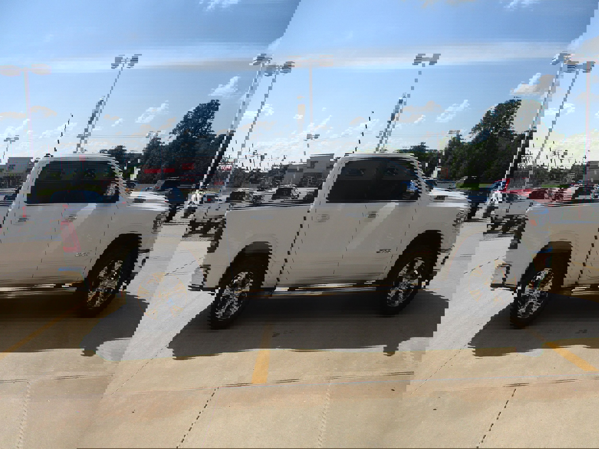 Used 2020 RAM 1500 Laramie image 9