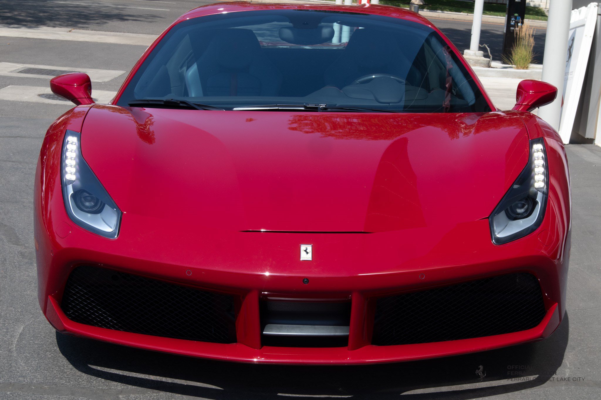 Used 2019 Ferrari 488 Spider RWD image 9