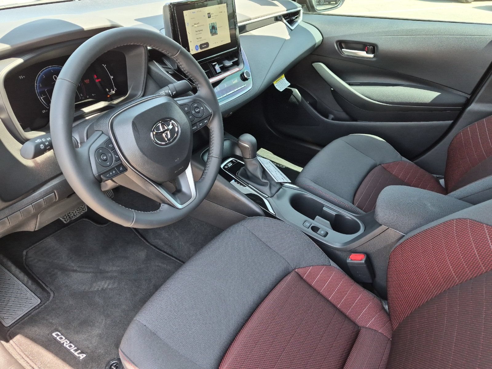 Certified 2026 Toyota Corolla SE FWD image 9