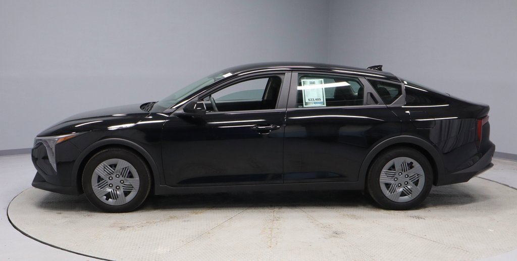 Used 2025 Kia K4 LX image 8