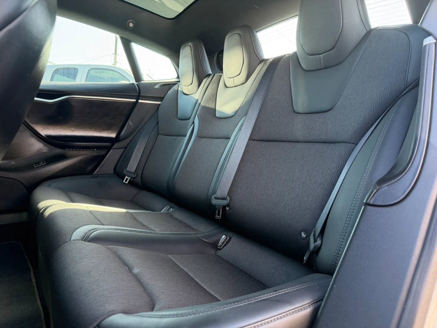 Used 2017 Tesla Model S 75 RWD image 13