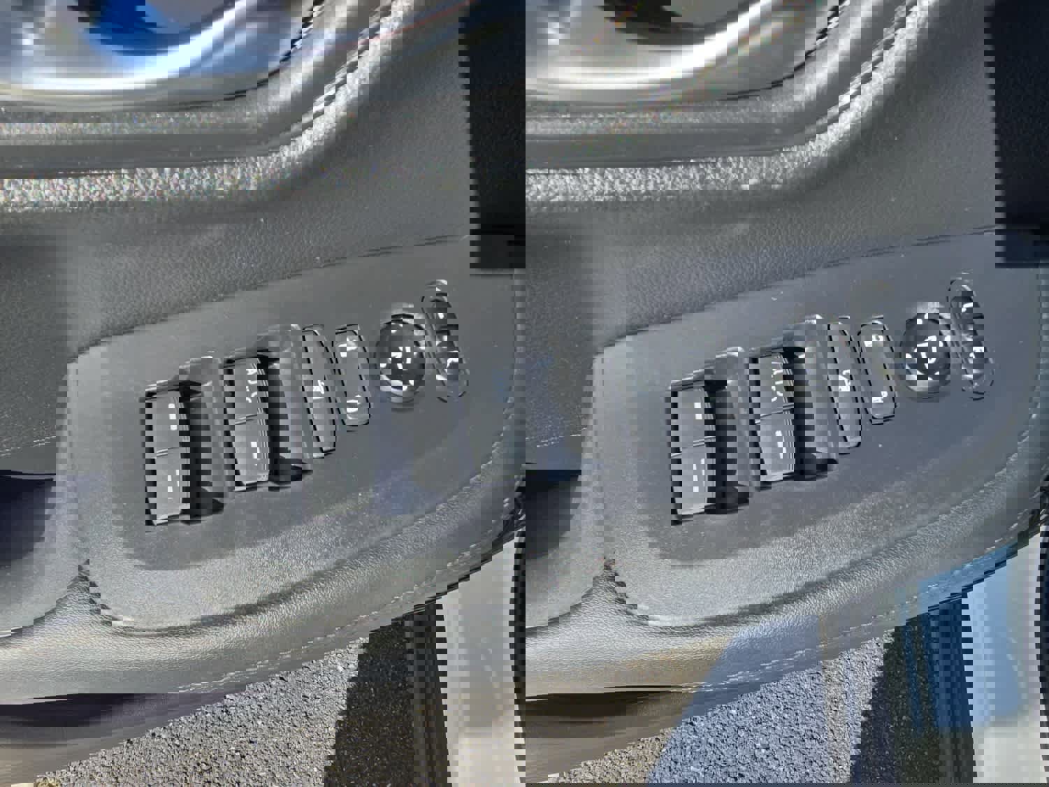 Used 2023 Honda HR-V LX image 19