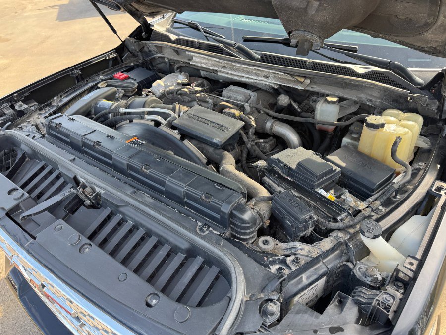 Used 2020 GMC Sierra 3500 Denali w/ Denali Ultimate Package AWD/4WD image 23