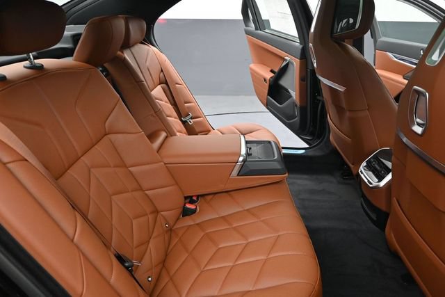 New 2026 BMW 740i w/ Executive Package RWD image 26
