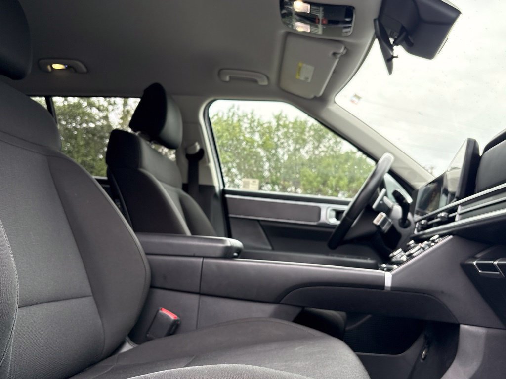 Used 2024 Hyundai Santa Fe SE FWD image 16