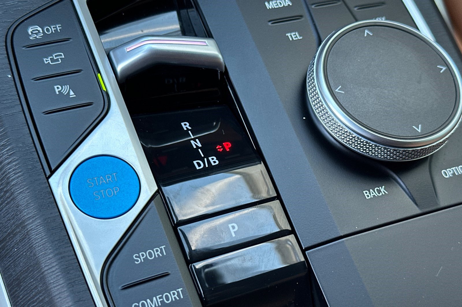 Used 2025 BMW i4 eDrive40 image 26