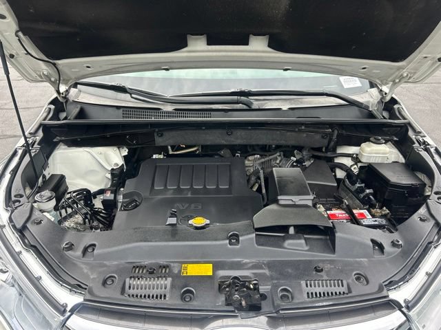 Used 2014 Toyota Highlander Limited FWD image 15