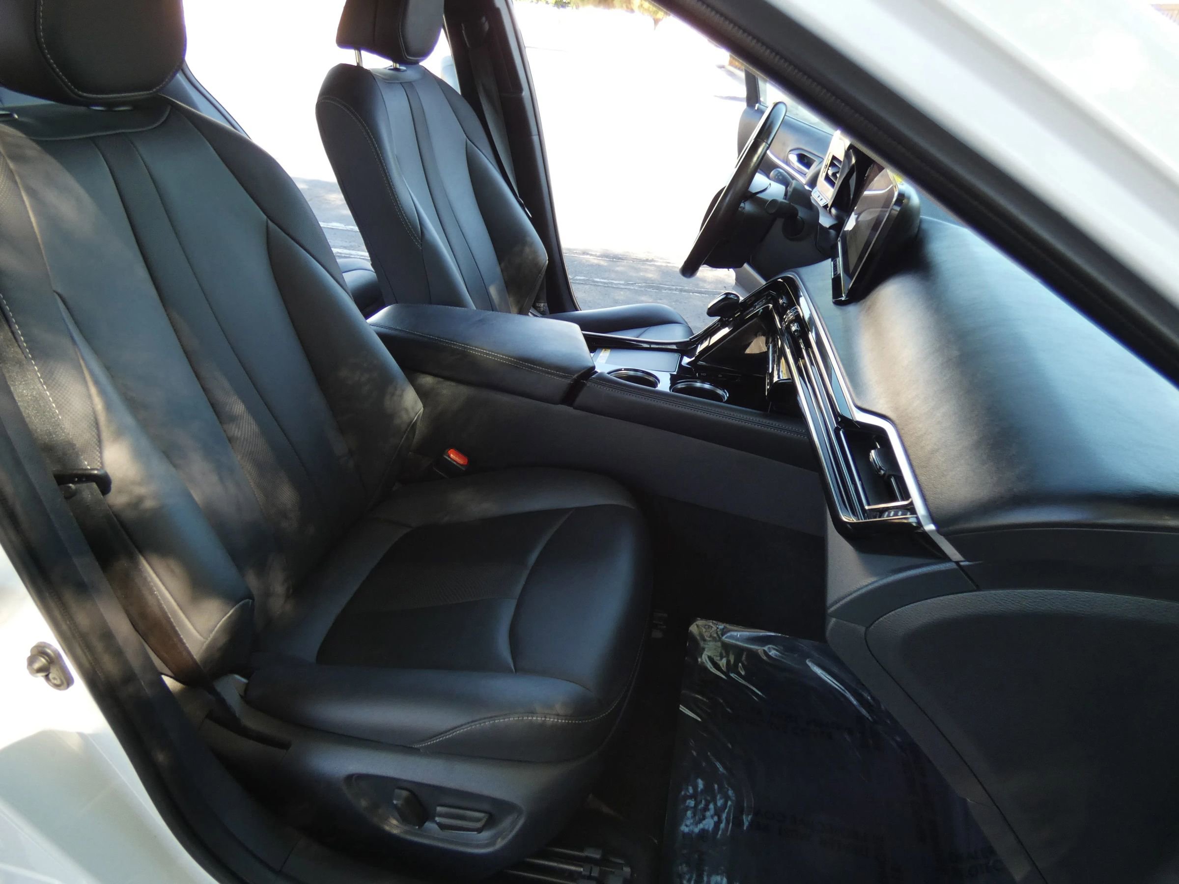 Used 2024 Toyota Mirai XLE Sedan 4D w/ Advanced Technology Package image 27