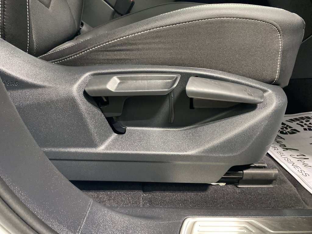 Used 2025 Volkswagen Atlas SE image 13