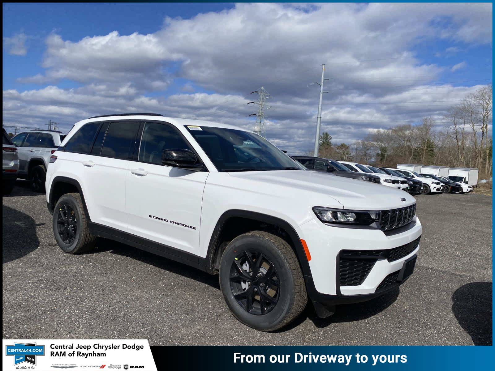 New 2026 Jeep Grand Cherokee Altitude