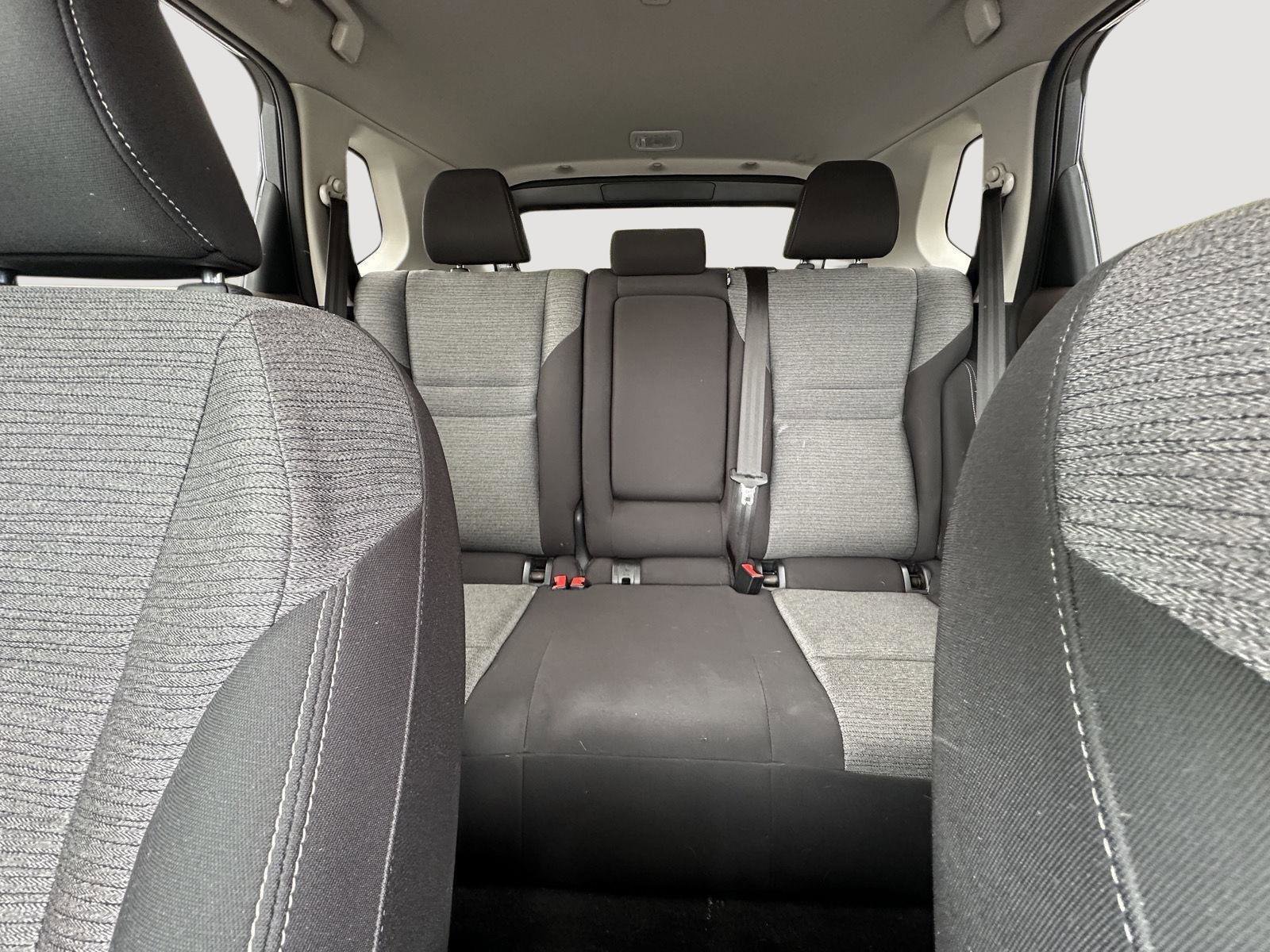 Used 2023 Nissan Rogue SV image 13