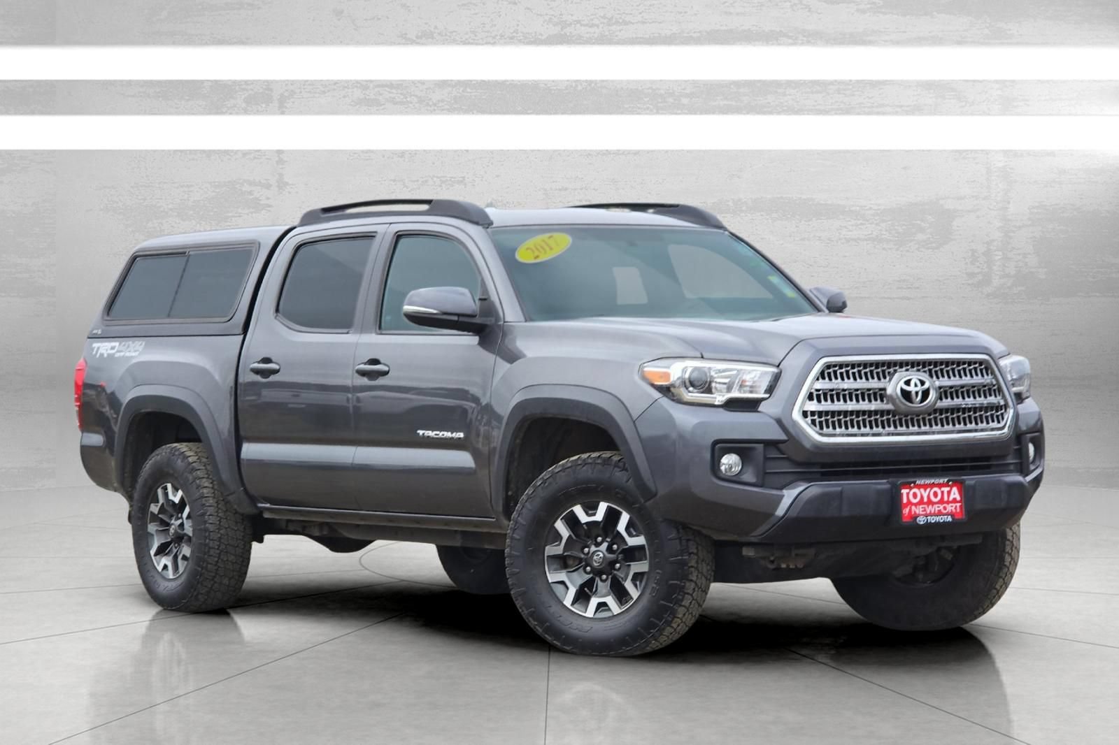 Used 2017 Toyota Tacoma TRD Off-Road w/ Tow Package (A/T) AWD/4WD image 2