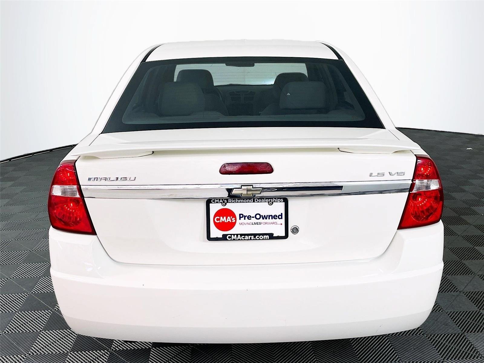 Used 2005 Chevrolet Malibu LS w/ Preferred Equipment Group FWD image 7