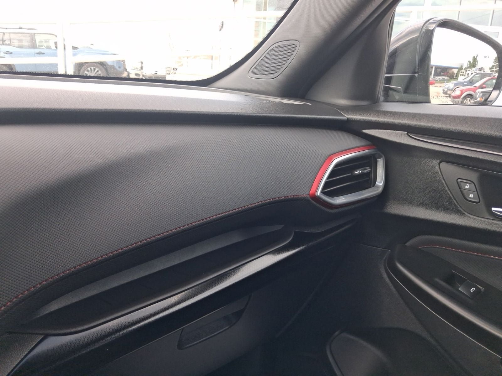 Used 2022 Chevrolet TrailBlazer RS w/ Technology Package FWD image 23
