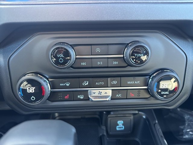 New 2025 Ford Bronco Big Bend image 32